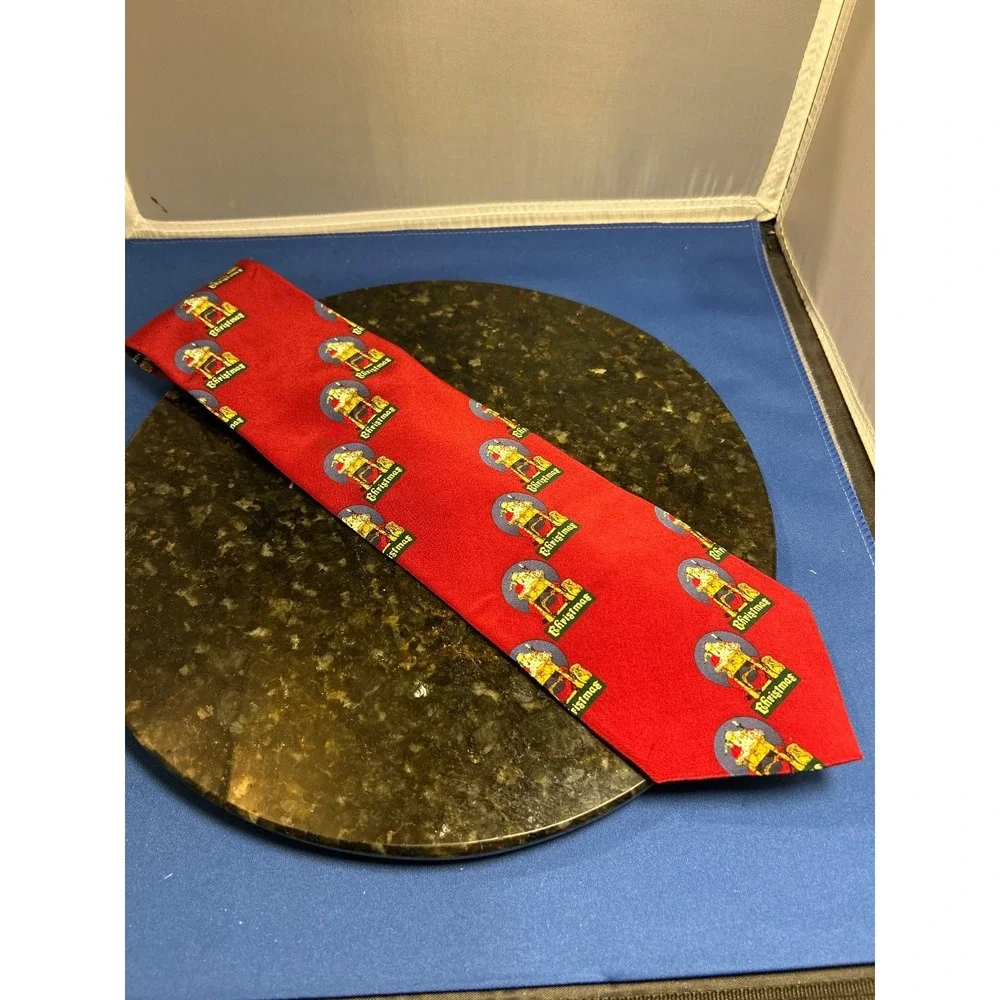 The Saturday Evening Post Men's Red Silk Christmas Patterned Tie Classic Length